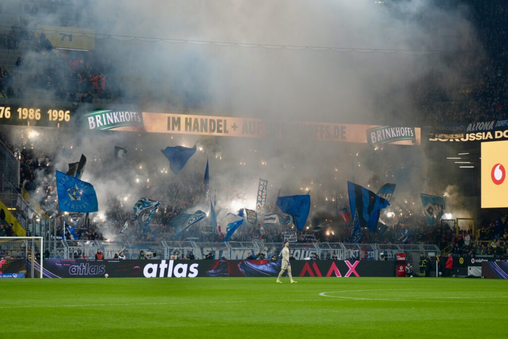 Der HSV Anhang zahlreich, stark und laut